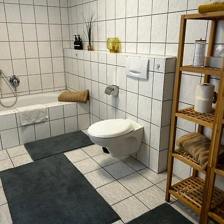 Apartment Mit Terrasse